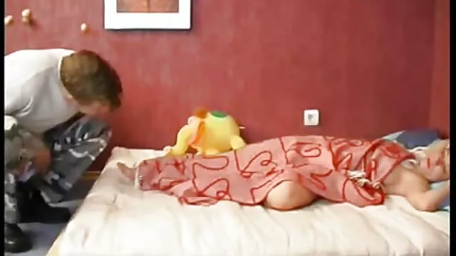 Mama budzi syna ostrzem, erotyczne filmy xxx musisz się pieprzyć