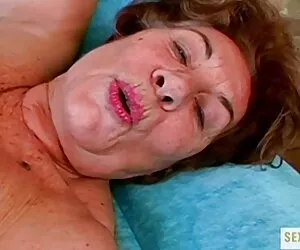 Dziewica Śnieżka włożyła swój język do jej ust, a porn tube darmowe potem w cycki