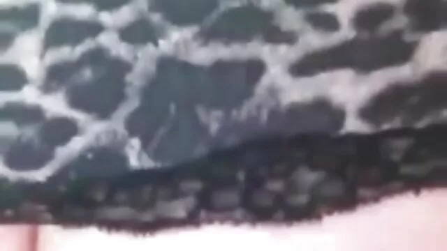 Martwiłem się o jej tyłek i pistolet na darmowe filmy potno palce