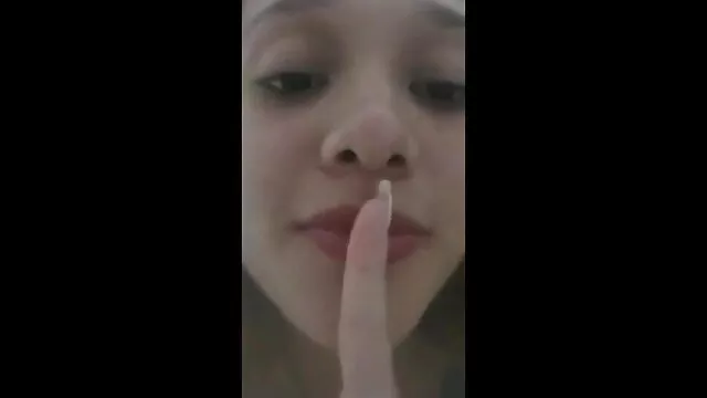 Dziewczyny jedzą lody filmiki erotyczne xxx