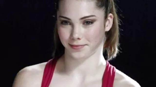 Larissa głośno porn filmy za darmo krzyczy narzeka